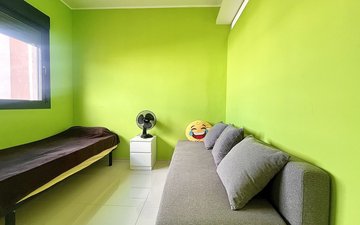Property slide 14