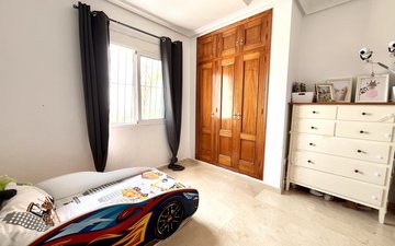 Property slide 22