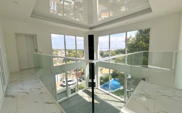 Property slide 21