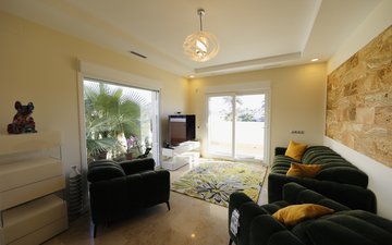 Property slide 10