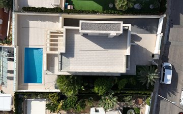 Property slide 42