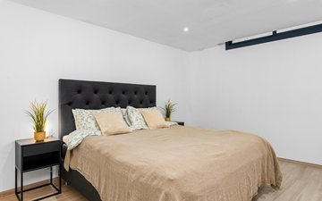Property slide 22