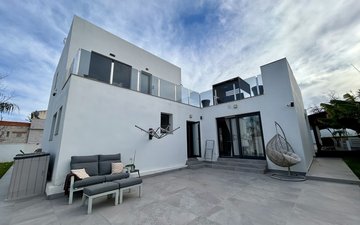 Property slide 20