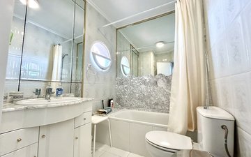 Property slide 25