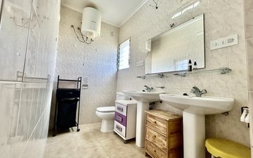 Property slide 42