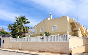 Property slide 18