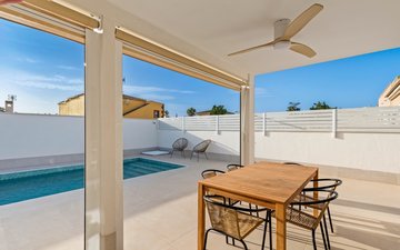 Property slide 21
