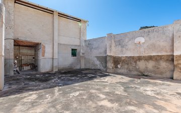 Property slide 47