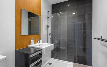 Property slide 20