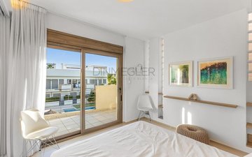 Property slide 40
