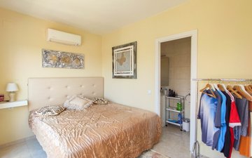 Property slide 31