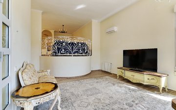 Property slide 8