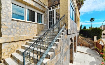 Property slide 39