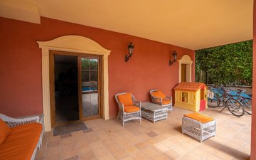Property slide 18