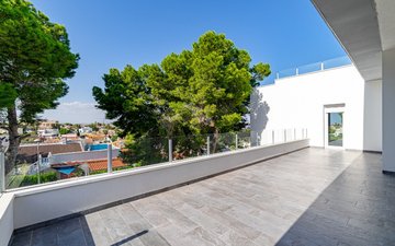 Property slide 21