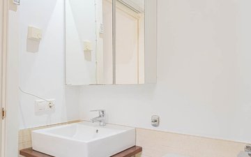 Property slide 39
