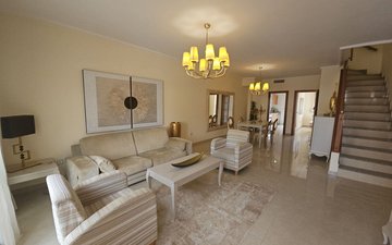Property slide 10