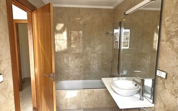 Property slide 25