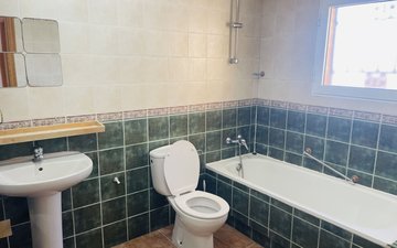Property slide 16