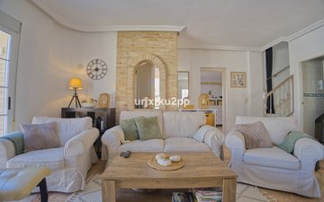 Property slide 19