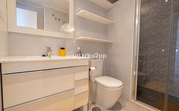 Property slide 16