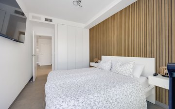 Property slide 25