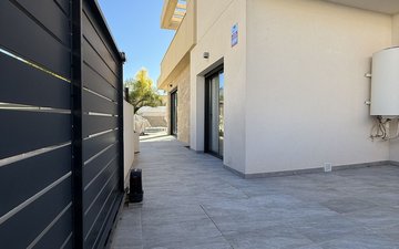 Property slide 22