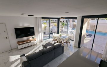 Property slide 25