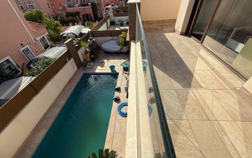 Property slide 22