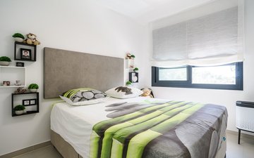 Property slide 10