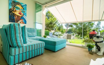 Property slide 17