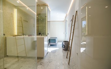 Property slide 22