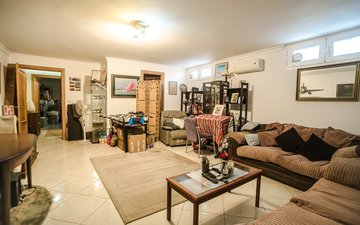 Property slide 41