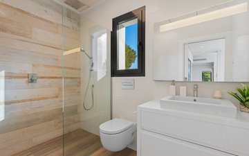 Property slide 14