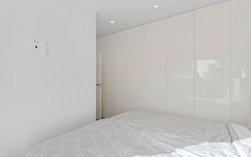 Property slide 20