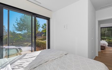 Property slide 21
