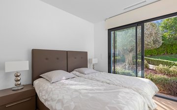 Property slide 42
