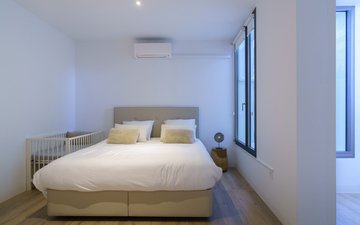 Property slide 25