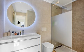 Property slide 17