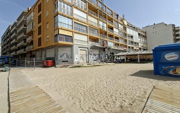 Property slide 25