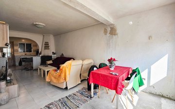 Property slide 15