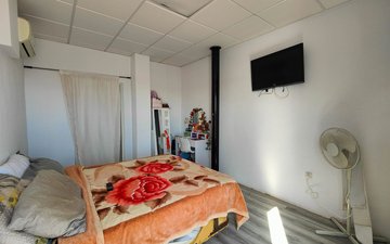 Property slide 40