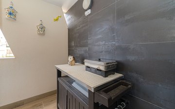 Property slide 8