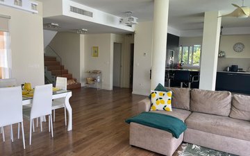 Property slide 17
