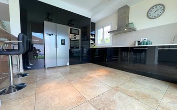 Property slide 34