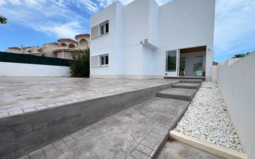 Property slide 40