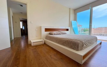 Property slide 50