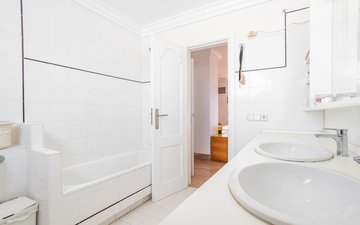 Property slide 39
