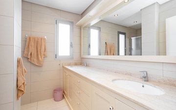 Property slide 24