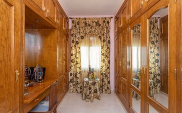Property slide 27